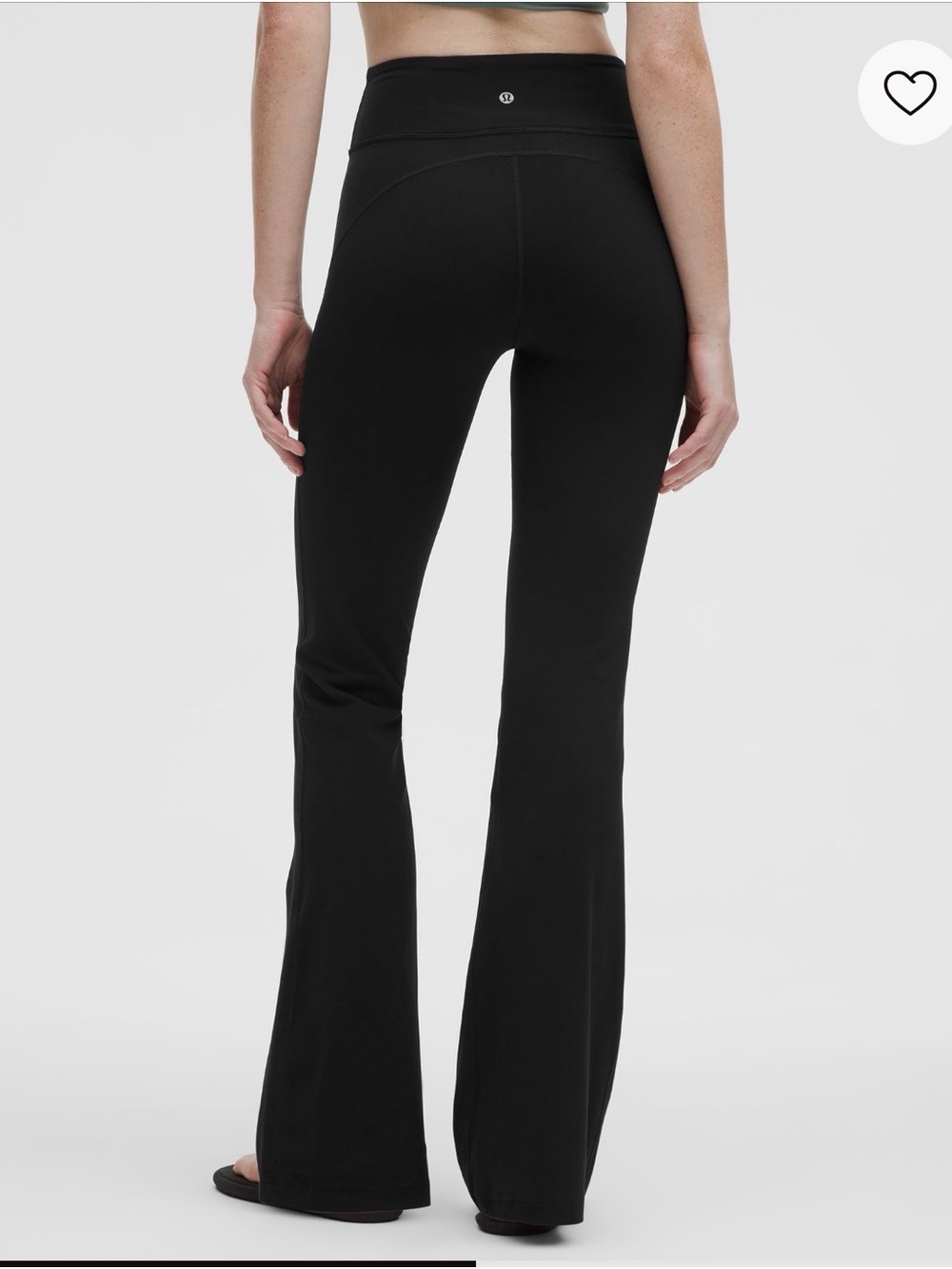 Lululemon Groove Super High Rise flared pants, in black size 8 - Picture 2 of 4